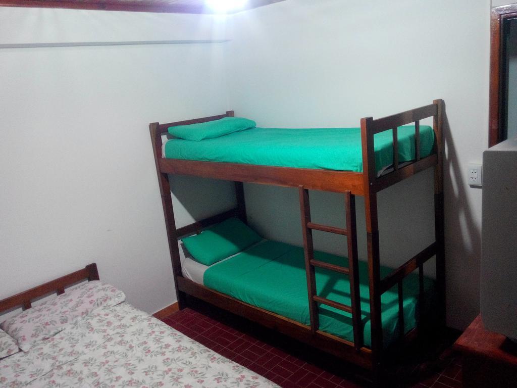 Iguazu Rey Hostel Puerto Iguazú Kamer foto