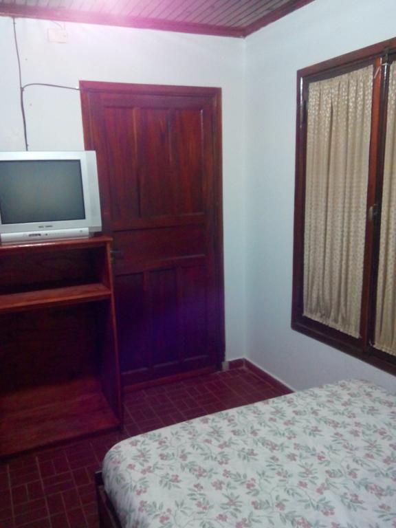 Iguazu Rey Hostel Puerto Iguazú Buitenkant foto