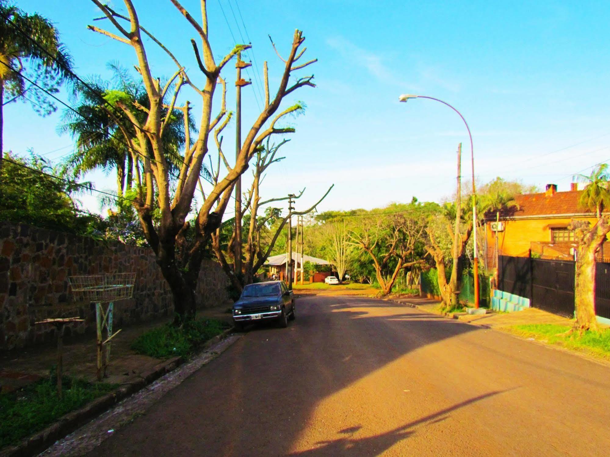 Iguazu Rey Hostel Puerto Iguazú Buitenkant foto